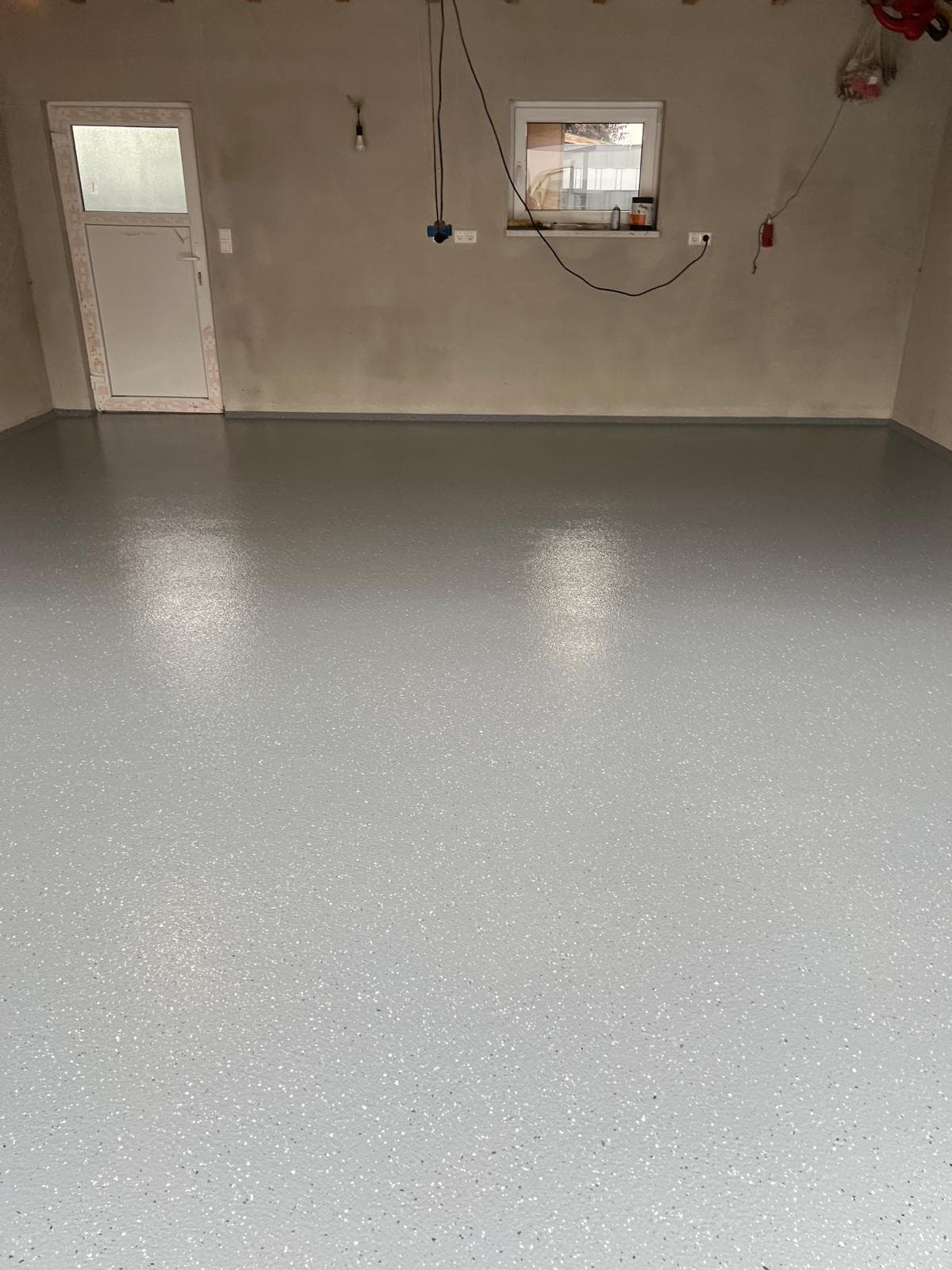 Galeriebild 2 von Private Garagenbeschichtung