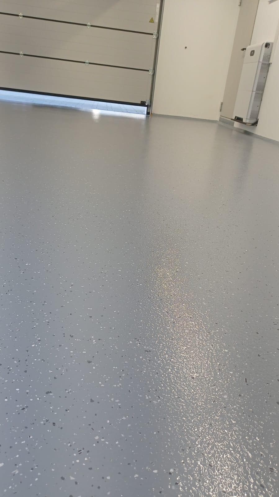 Galeriebild 3 von Private Garagenbeschichtung